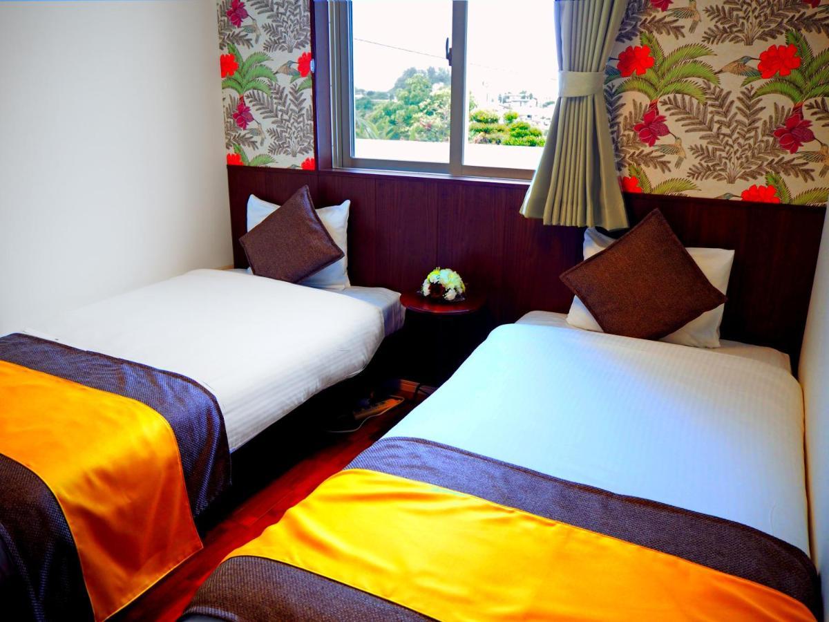 Terrace Garden Okinawa Villa Onna Bagian luar foto