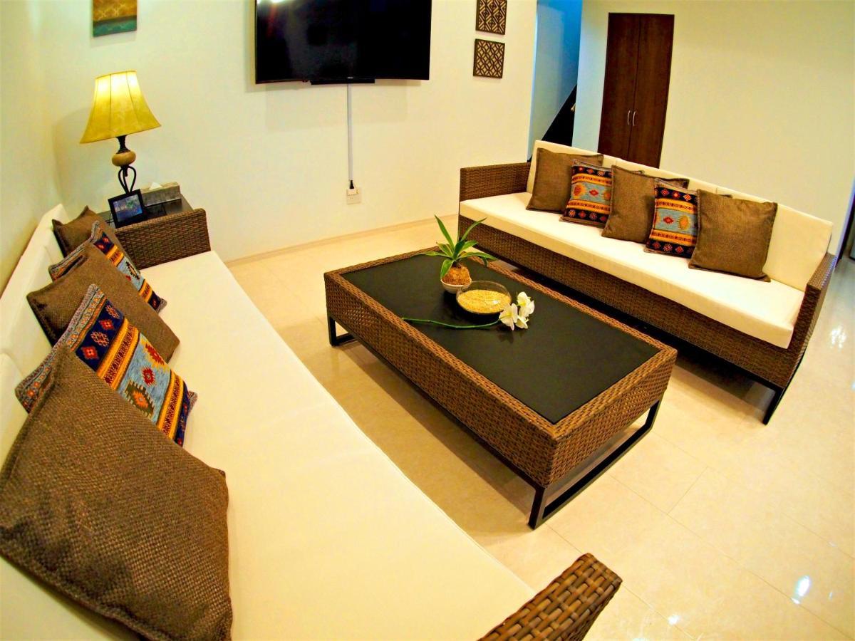 Terrace Garden Okinawa Villa Onna Bagian luar foto