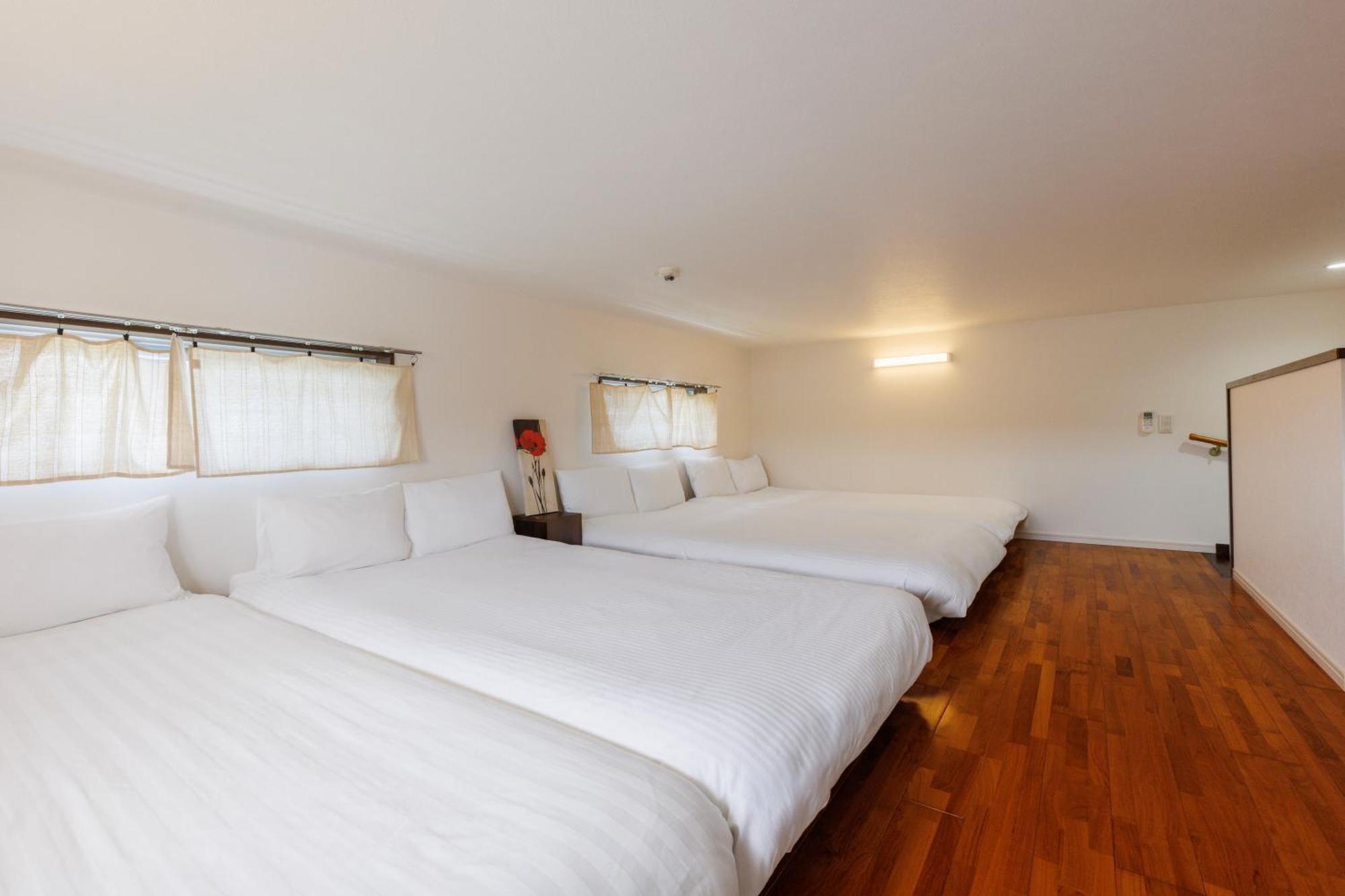 Terrace Garden Okinawa Villa Onna Bagian luar foto